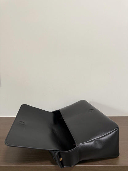 Chanel Spring Summer 2026 Messenger Bag Lambskin