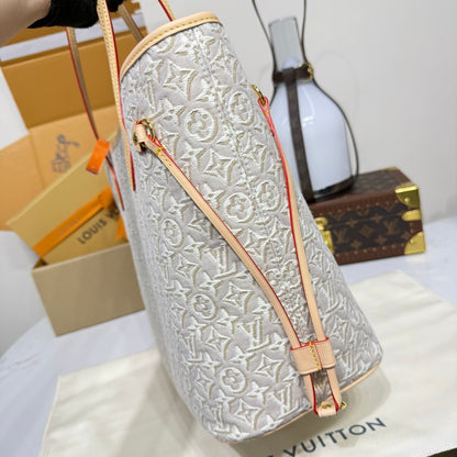 Louis Vuitton Neverfull MM Pre-Fall 2026 collection