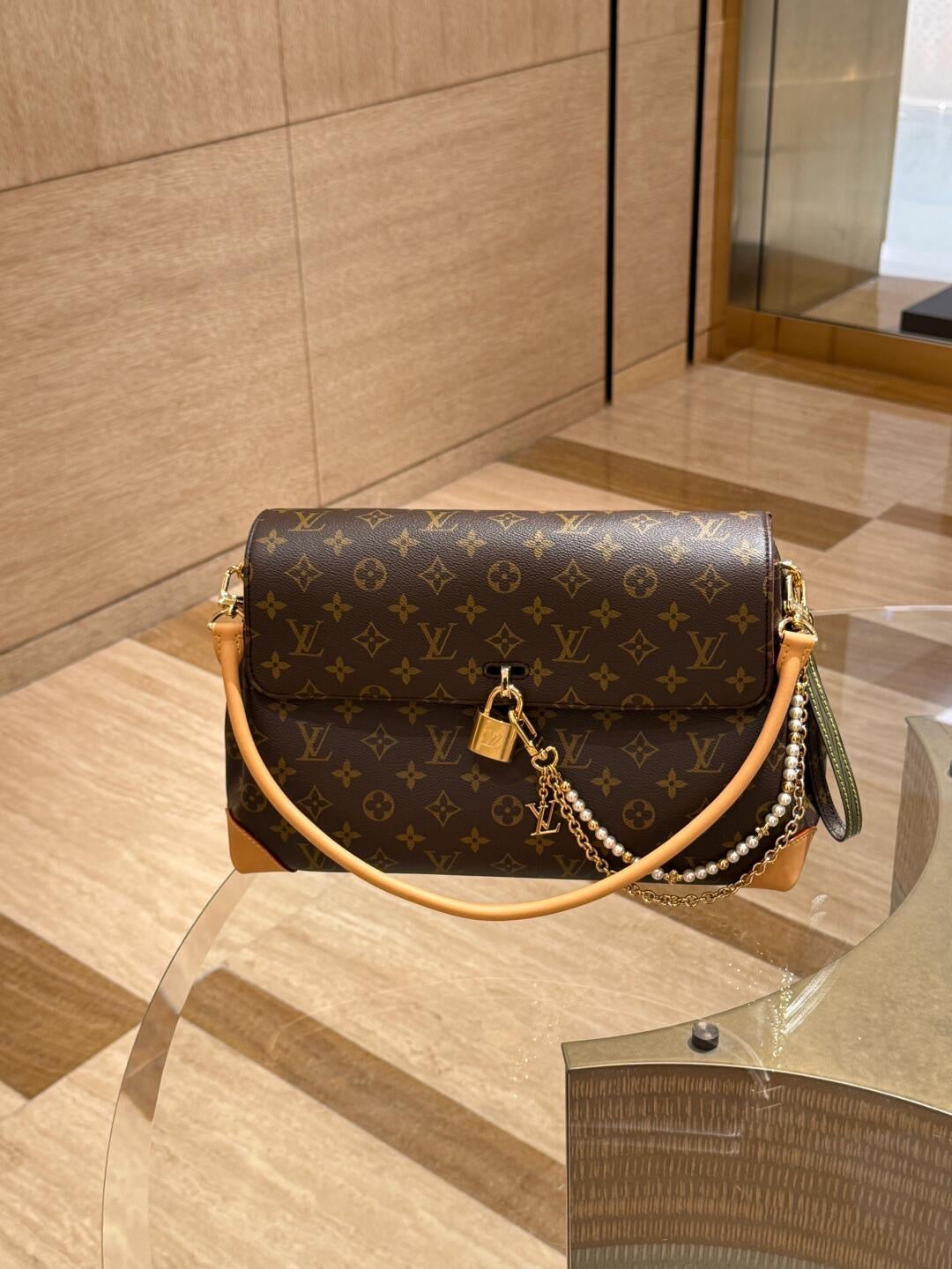 LV Hide Away MM Monogram Canvas