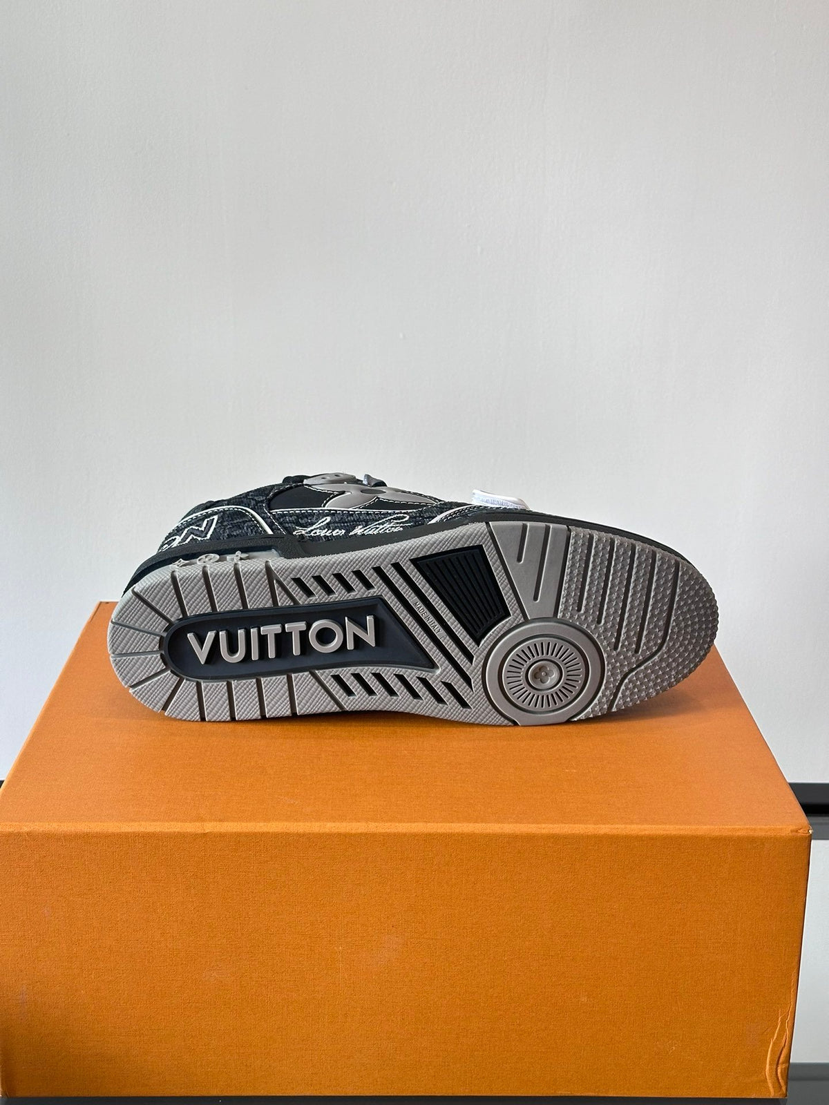 LV Men Black Fabric Leather Sneakers