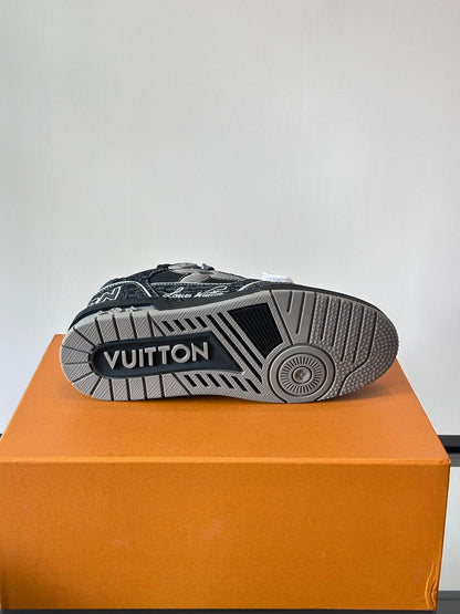 LV Men Black Fabric Leather Sneakers
