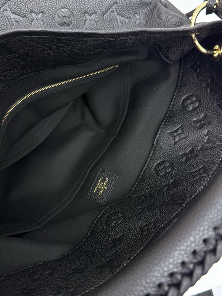 Louis vuitton artsy mm black bag