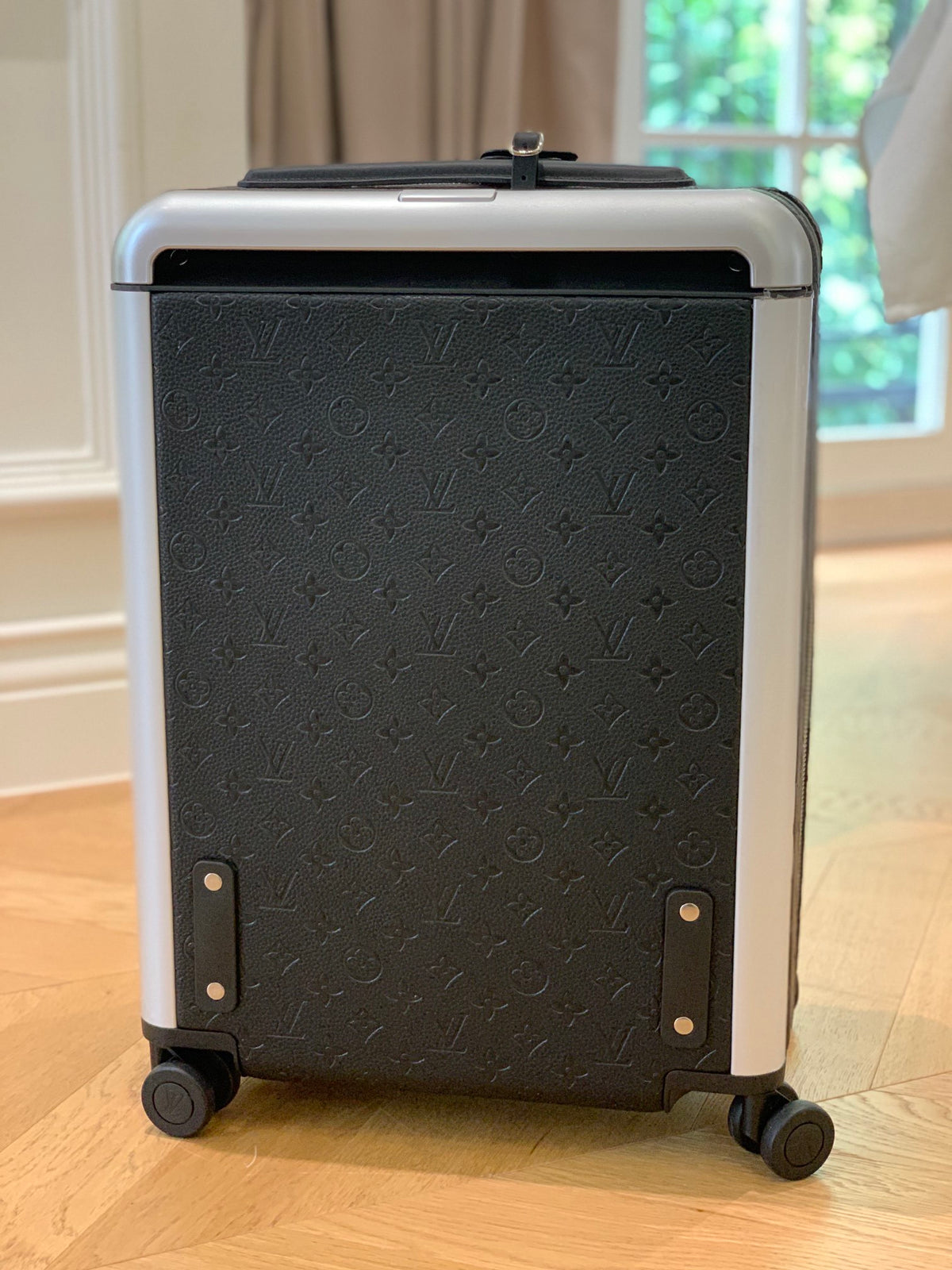 Louis Vuitton Horizon 55 rolling suitcase