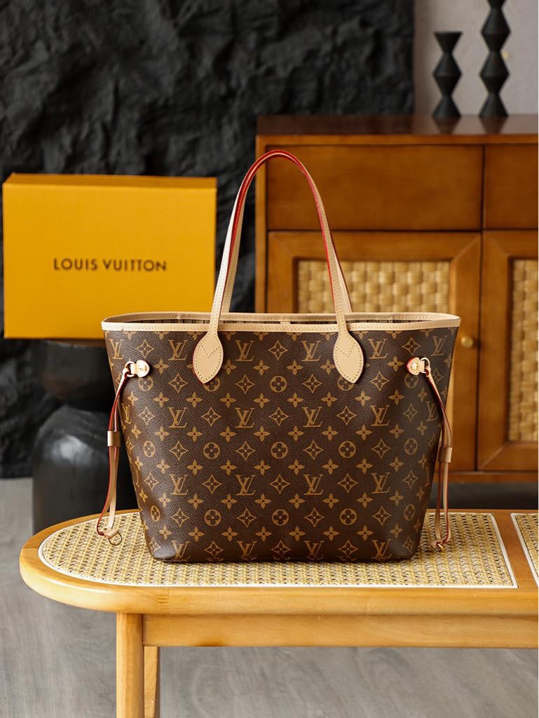 Louis Vuitton Neverfull tote