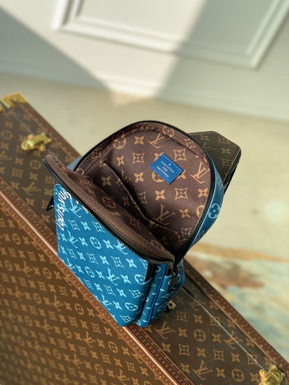 LV avenue bag in Atlantic Blue
