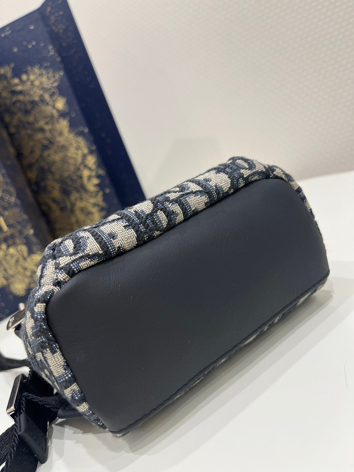 Dior Mini High-End Bag – Oblique Pattern Fabric (24x10x16cm)