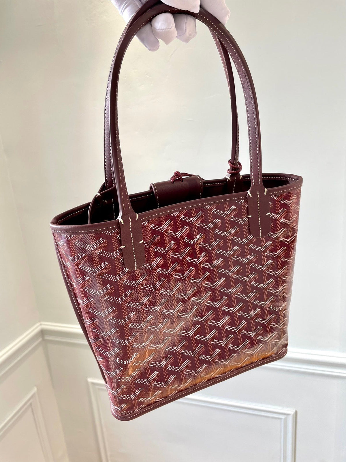 Goyard Anjou Mini in Burgundy