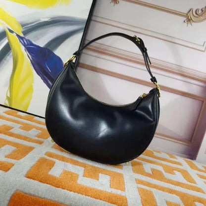Fendi Crescent Bag Large Letter Decorative Bag Women’s Crossbody Bag
