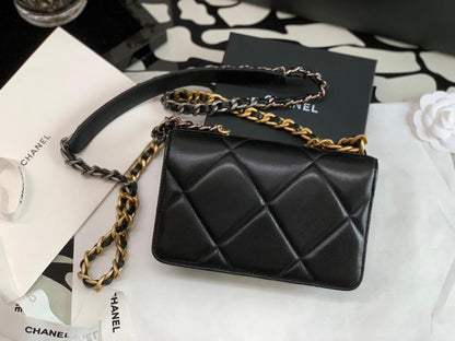 Chanel 19 wallet on chain in shiny lambskin