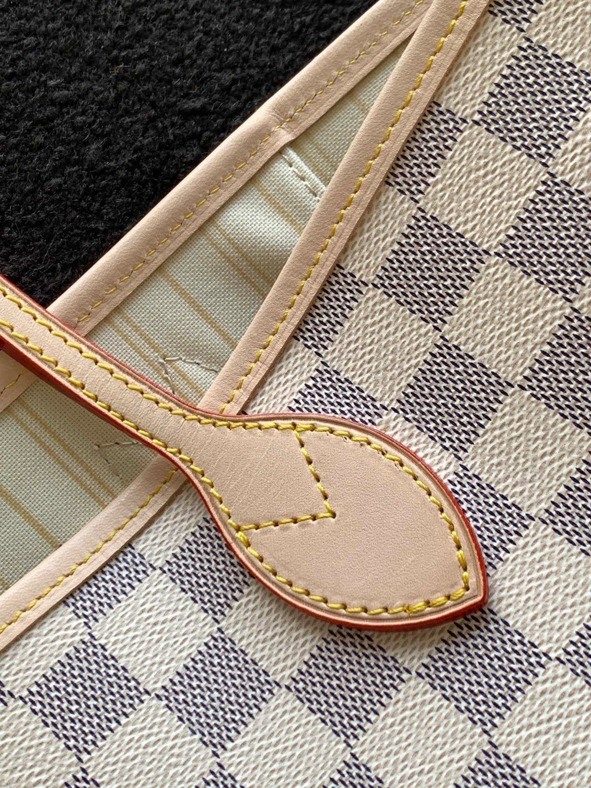 NEVERFULL MM 32 GREY CREAM DAMIER AZUR INSIDE COLOUR 1