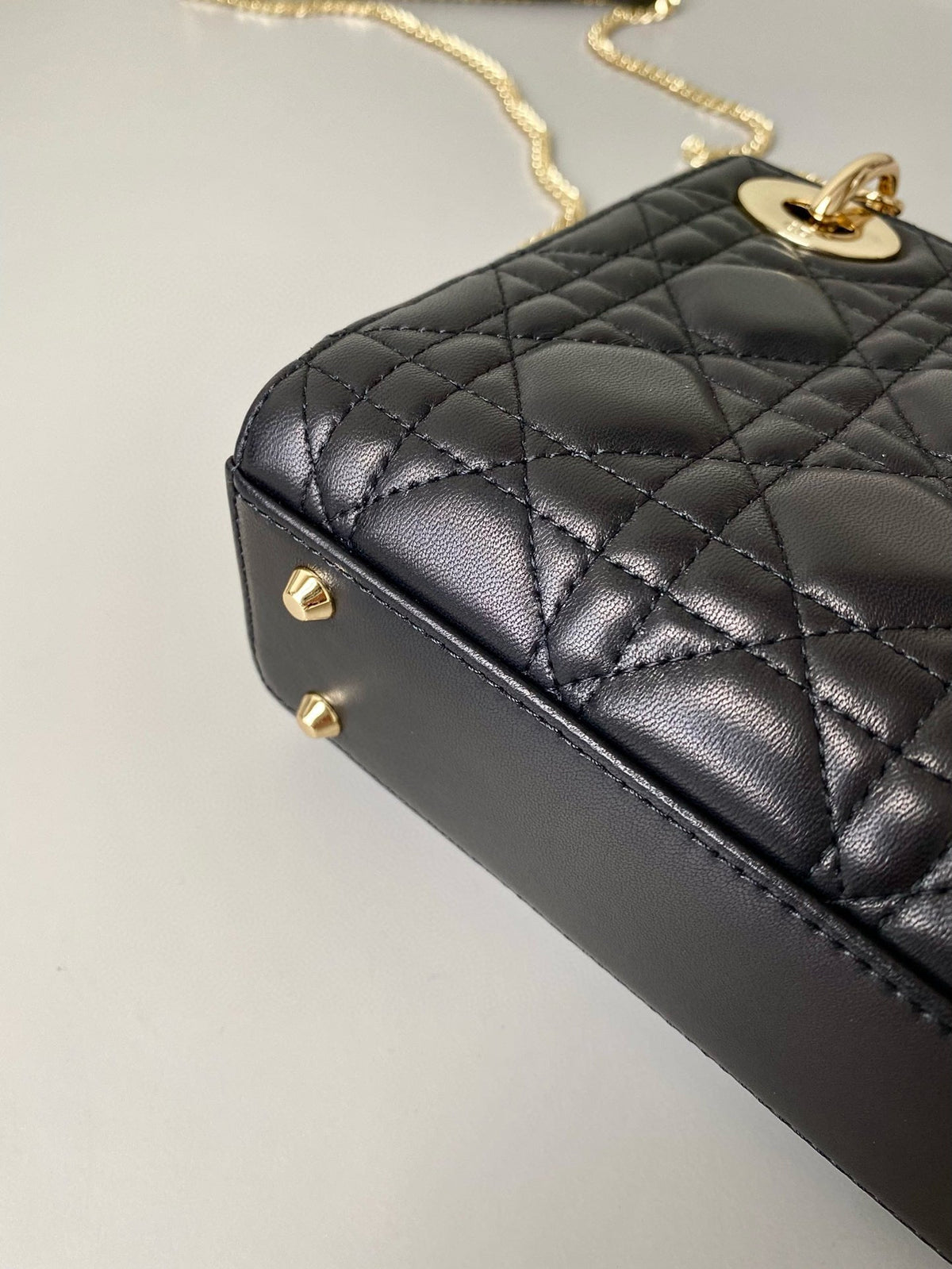 MINI MY LADY 17 BLACK CALFSKIN GOLD HARDWARE