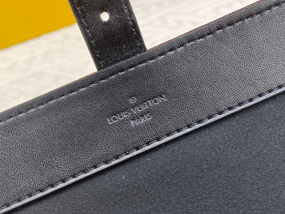 ETUI 3 MONTRES MONOGRAM TAURILLON BLACK CALFSKIN
