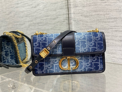 MONTAIGNE 21 BLUE JEAN EMBROIDERY