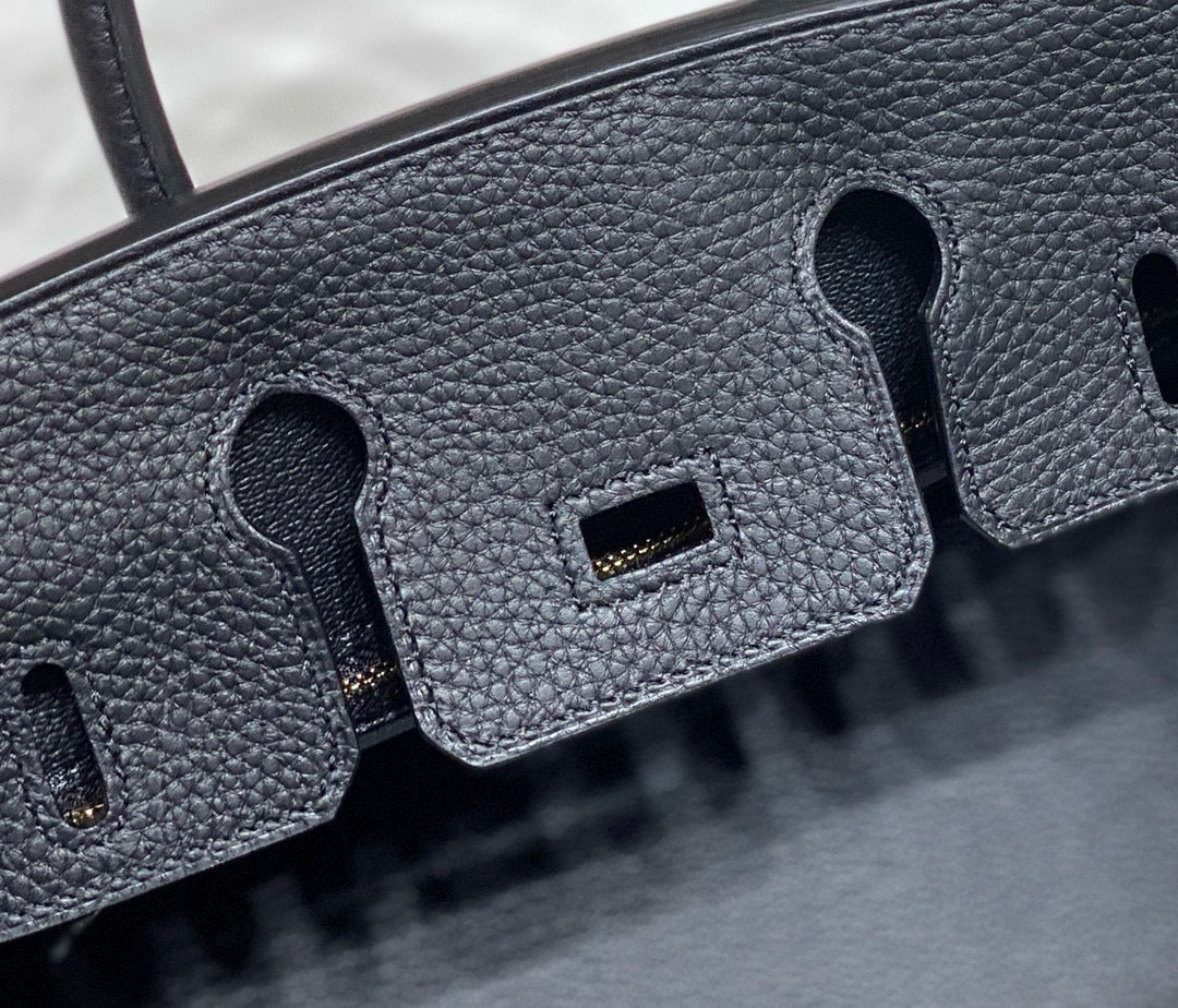 HN 30CM IN BLACK TOGO LEATHER GOLD HARDWARE