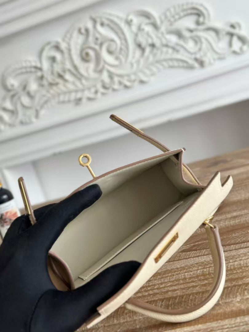 HN MINI 19 WHITE CALFSKIN GOLD HARDWARE