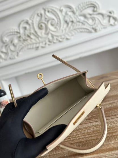HN MINI 19 WHITE CALFSKIN GOLD HARDWARE