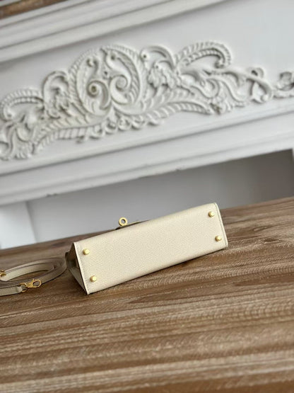 HN MINI 19 WHITE CALFSKIN GOLD HARDWARE