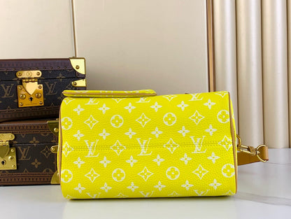 SPEEDY P9 BANDOULIÈRE 25 IN YELLOW MONOGRAM CALFSKIN