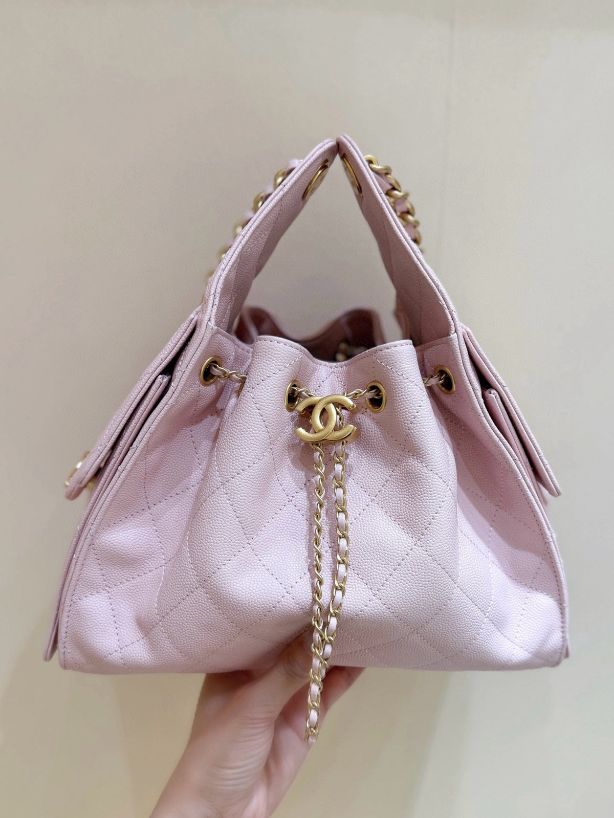 CHANEL 25 HANDBAG IN PASTEL PINK WITH GOLD HARDWARE