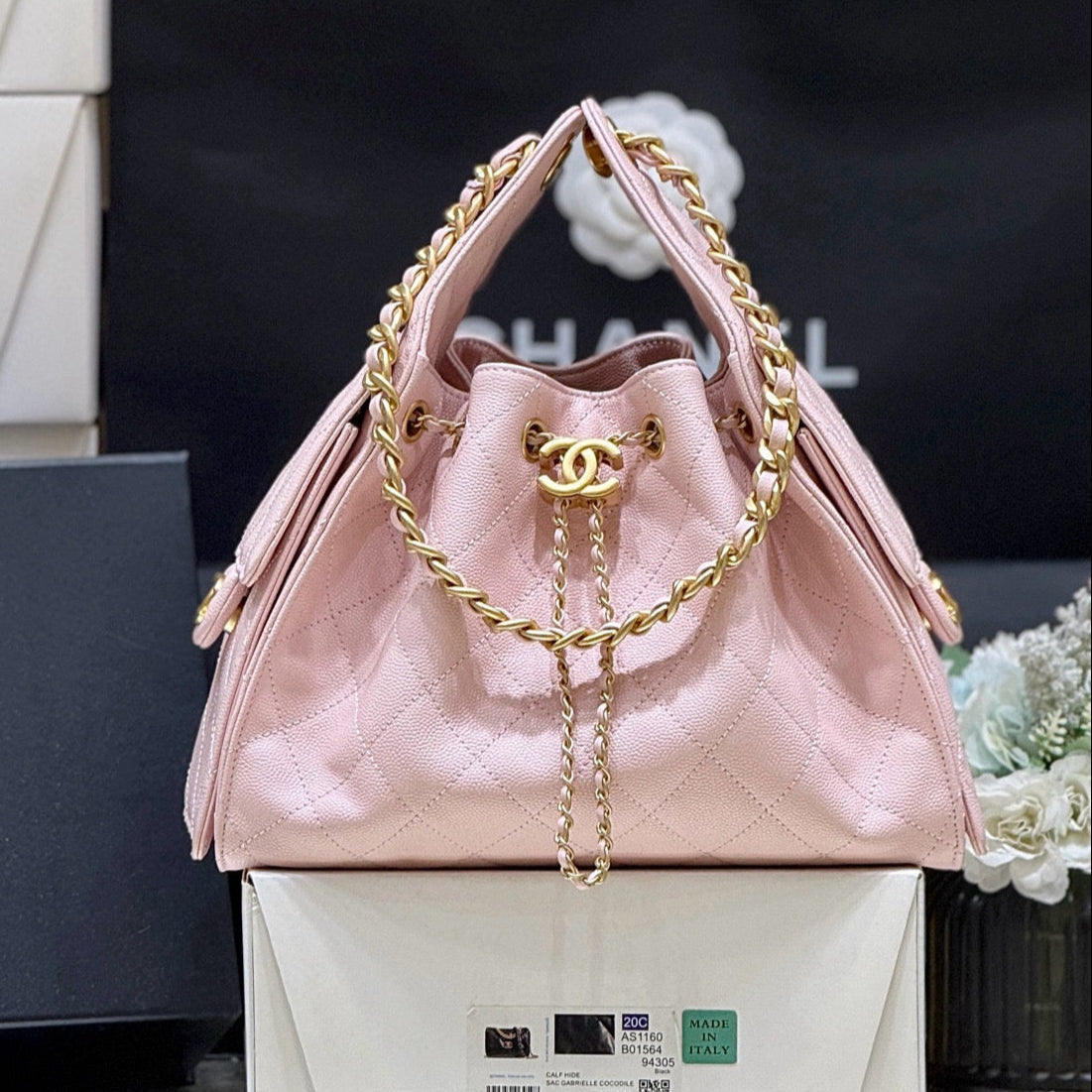 CHANEL 25 HANDBAG IN PASTEL PINK WITH GOLD HARDWARE
