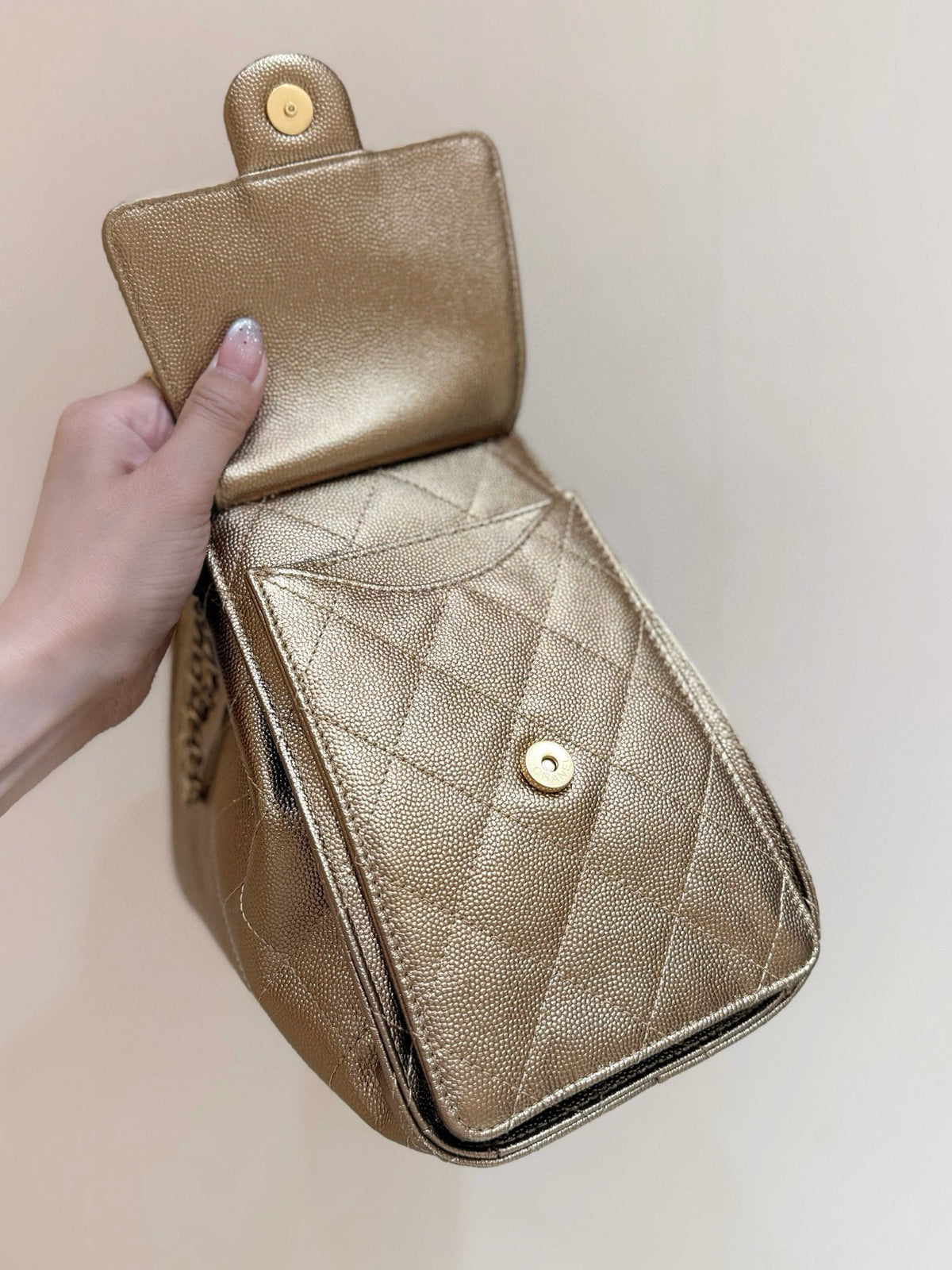 CHANEL 25 HANDBAG 30 IN GOLDEN BROWN WITH GOLD HARDWARE