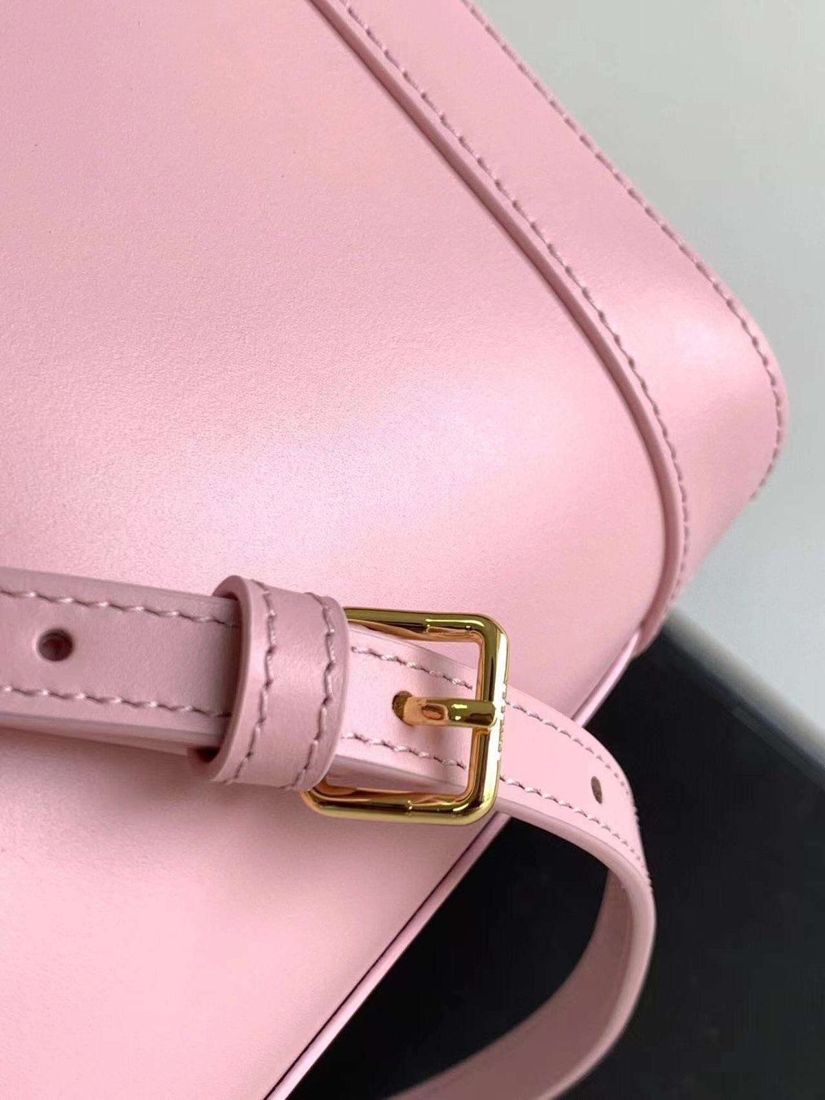 Celine Small Bucket Cuir Triomphe Mini Pink Bag 19.5x16x7cm