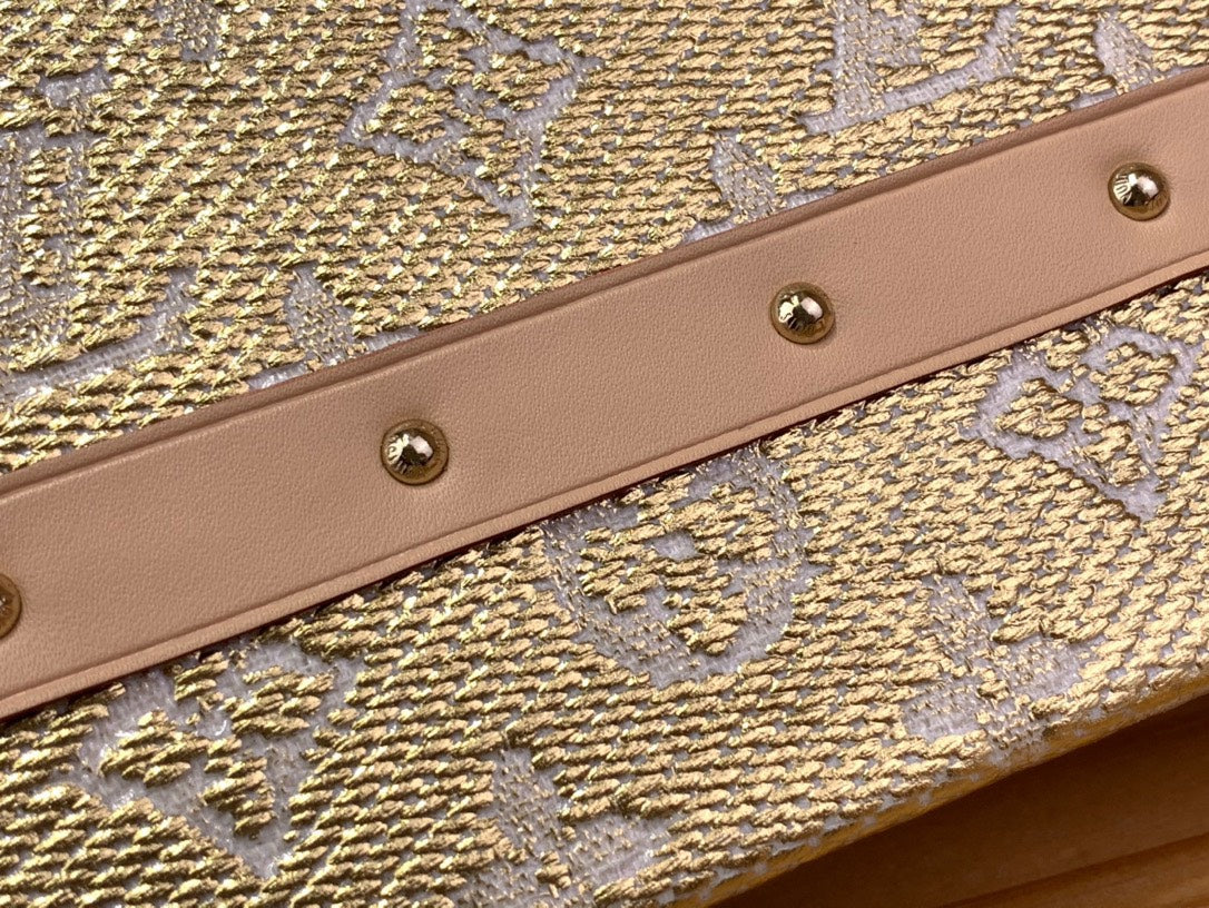 Louis Vuitton LV Petite Box Shape Lock Plated Gold Handbags 20×12.5x5cm