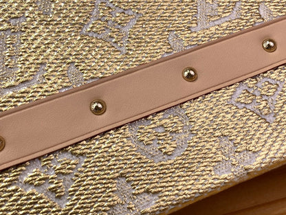 Louis Vuitton LV Petite Box Shape Lock Plated Gold Handbags 20×12.5x5cm