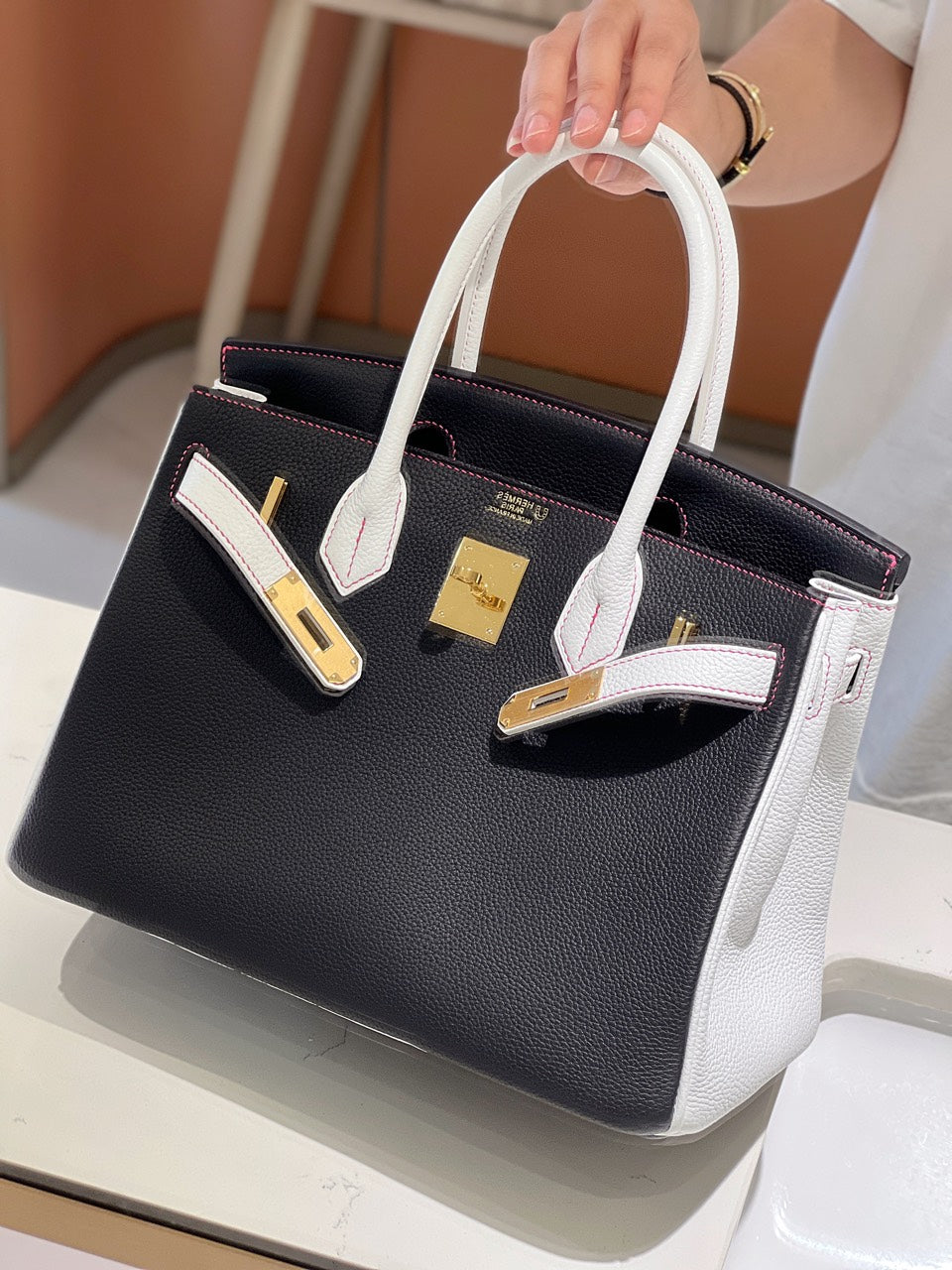 HN 30 Black/White Togo leather Gold Hardware