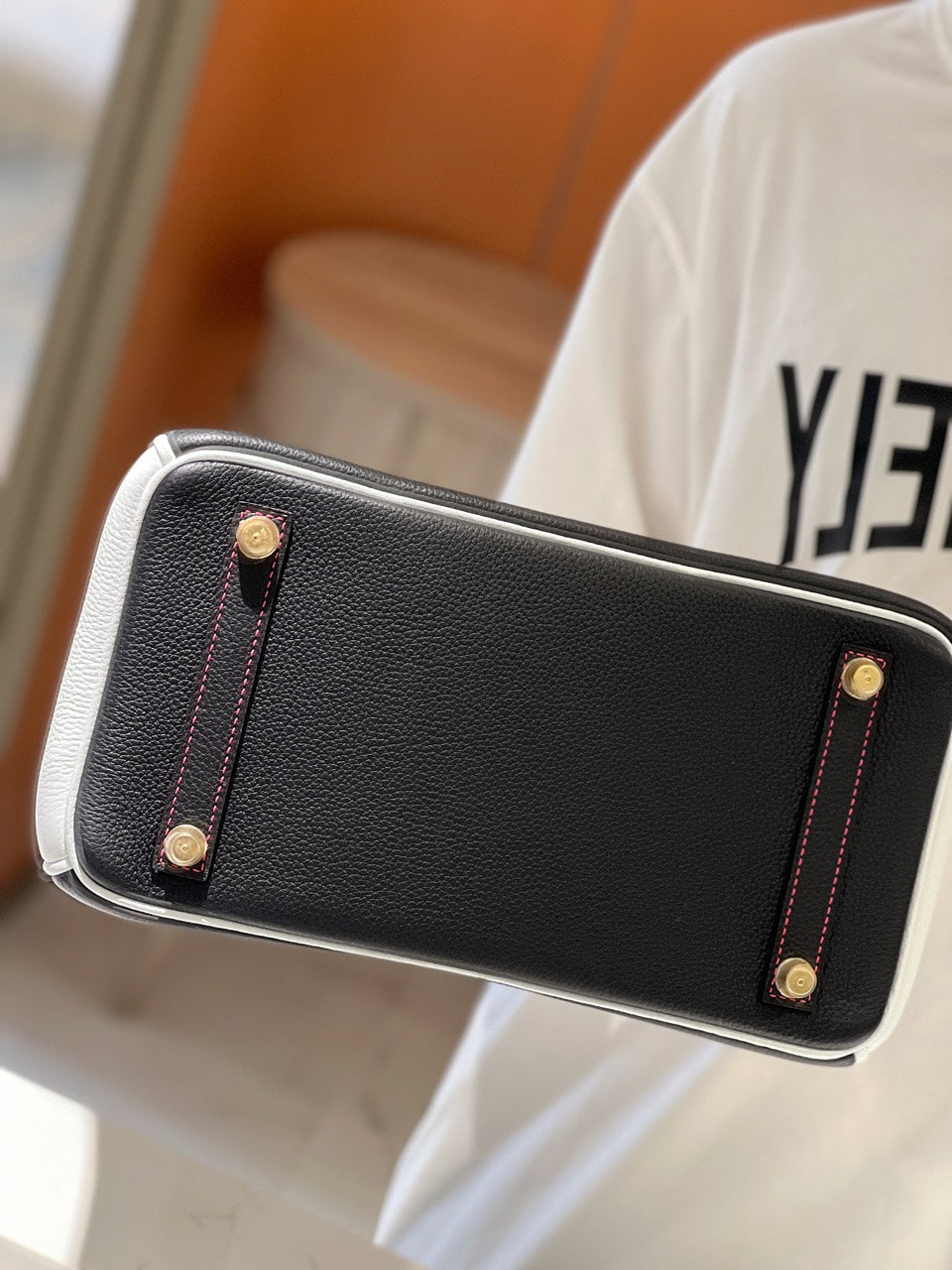 HN 30 Black/White Togo leather Gold Hardware