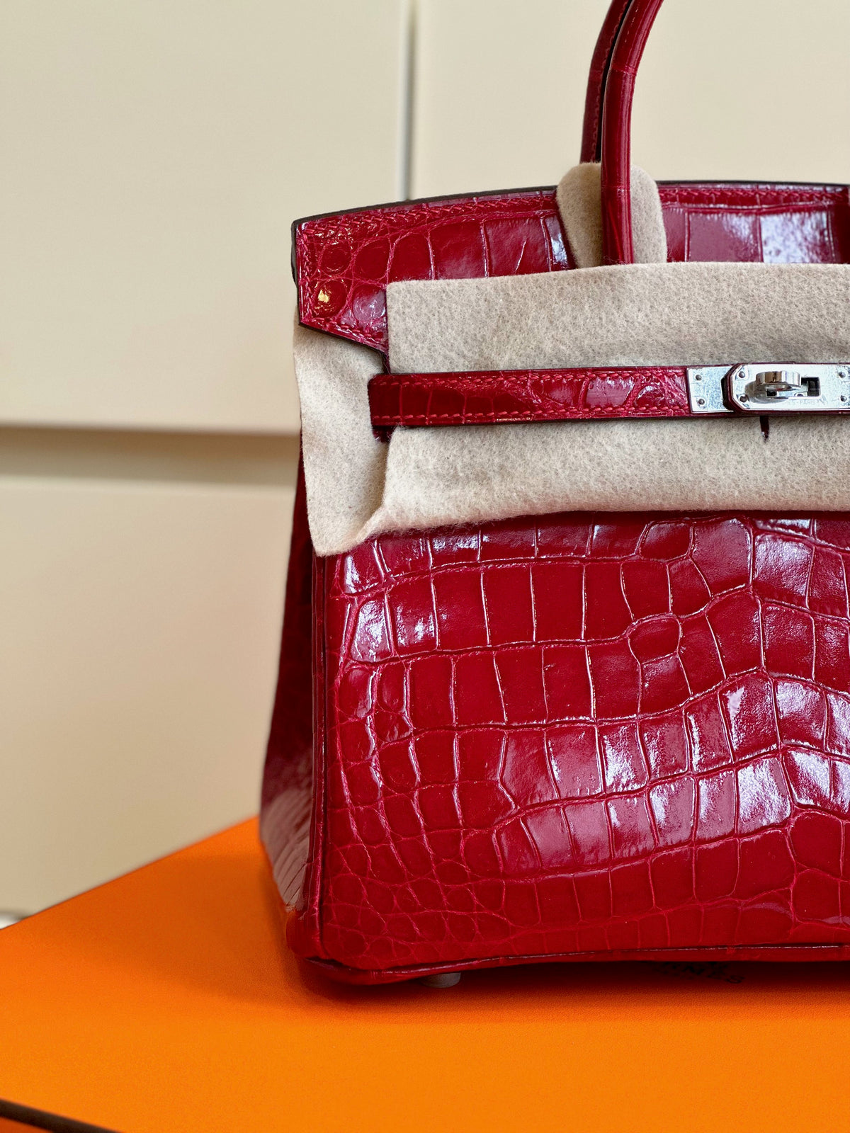 HN 25 Red Genuine Crocodile Leather Palladium Hardware