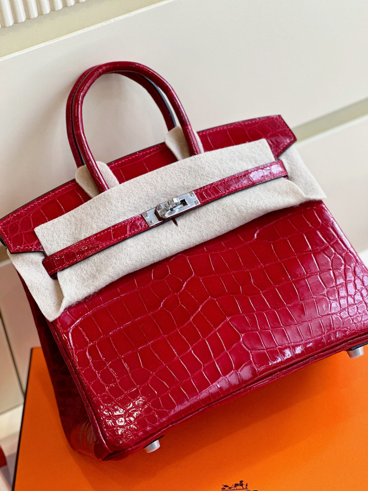 HN 25 Red Genuine Crocodile Leather Palladium Hardware