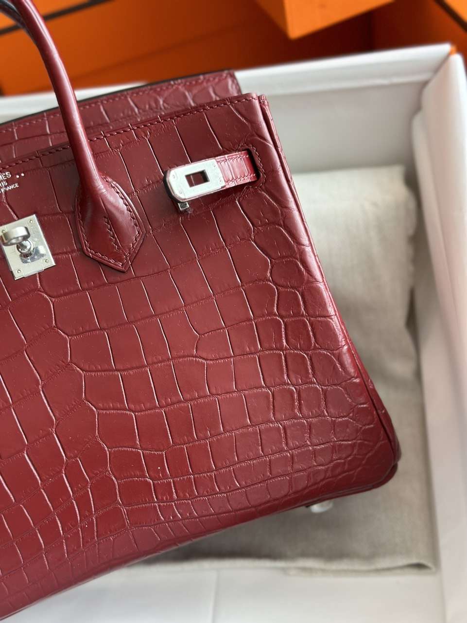 HN Woman’s Hand Sewing Like Auth Red Handbags 25cm