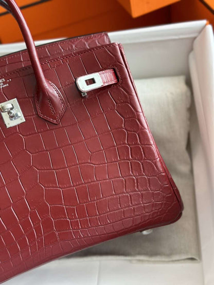 HN Woman’s Hand Sewing Like Auth Red Handbags 25cm