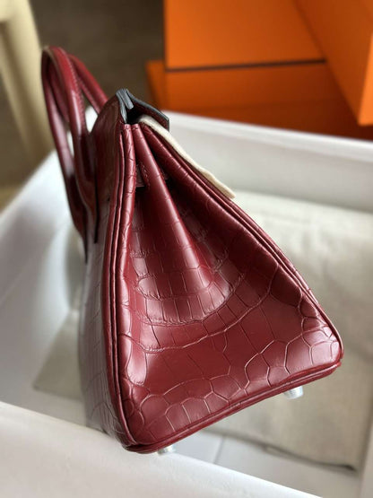 HN Woman’s Hand Sewing Like Auth Red Handbags 25cm