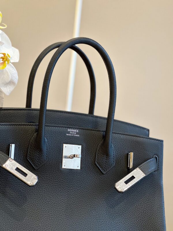 HN 30 Black Palladium Hardware