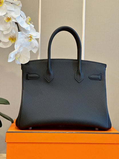 HN 30 Black Palladium Hardware