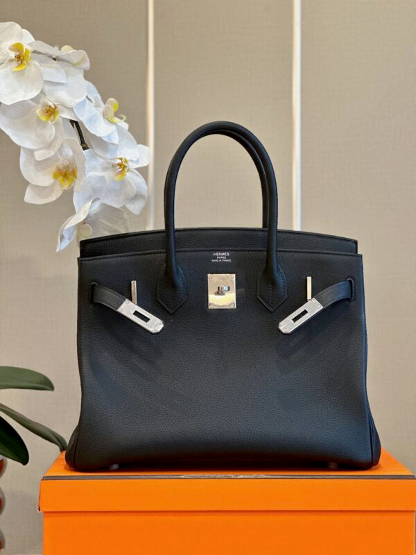 HN 30 Black Palladium Hardware