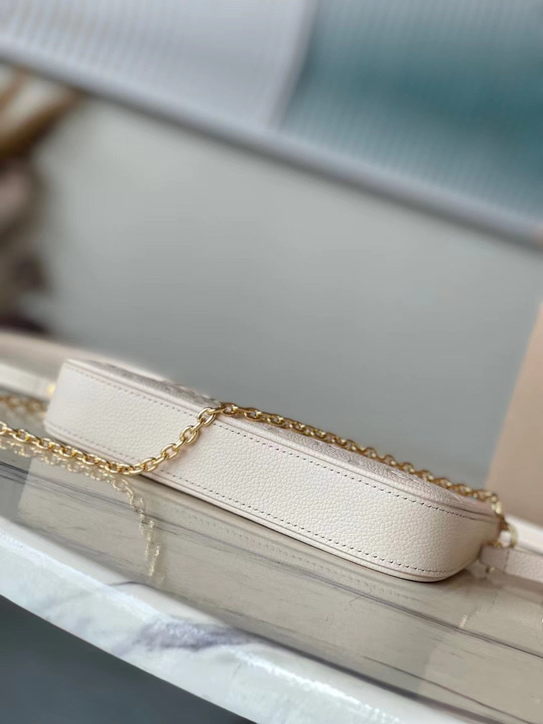 Louis Vuitton LV Easy Pouch On Strap Handbags White Milk 19×11.5x3cm