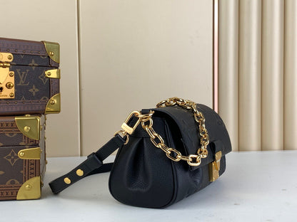 Louis Vuitton LV Favorite Replica Black Handbags 24x14cm