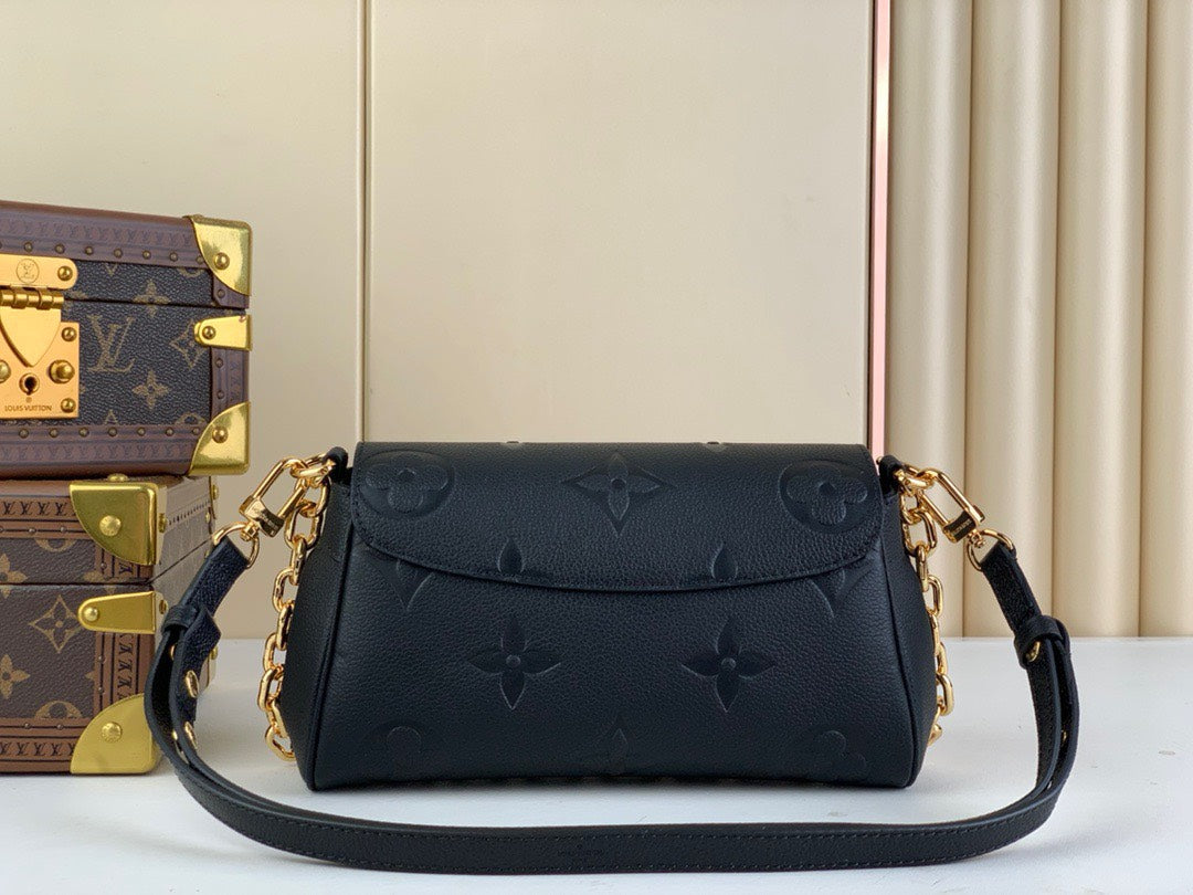 Louis Vuitton LV Favorite Replica Black Handbags 24x14cm