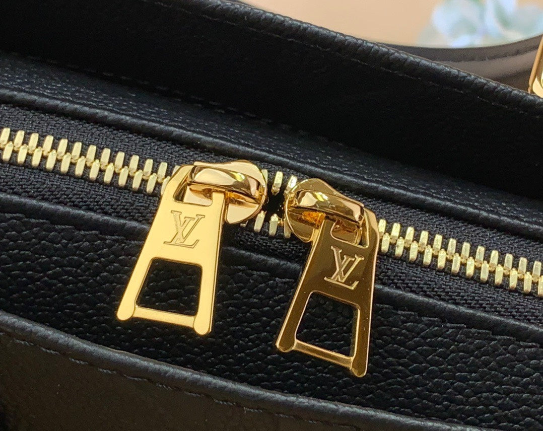 Louis Vuitton LV On The Go Mini Replica Black Handbags 25x13x10cm