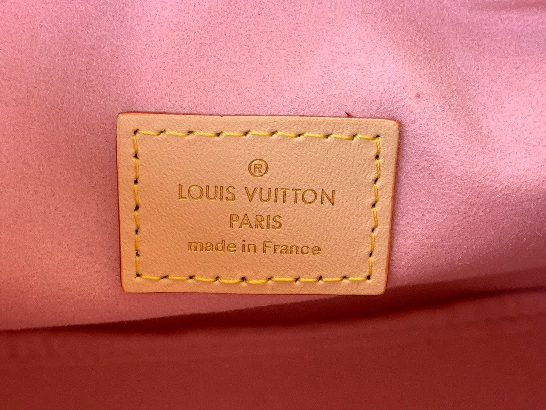 Louis Vuitton LV Side Trunk Like Auth Monogram Pattern Handbags 21x14x6cm