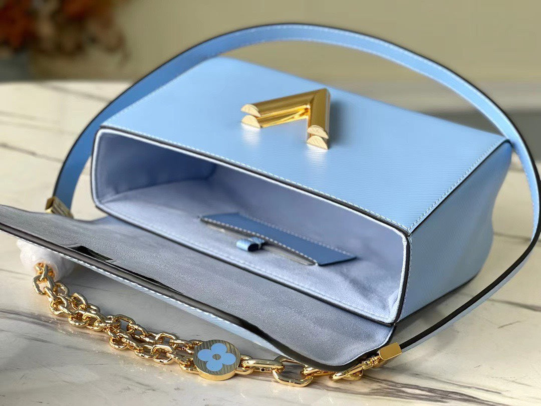 Louis Vuitton LV Twist Like Auth Woman’s Blue Handbags 24cm
