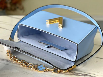 Louis Vuitton LV Twist Like Auth Woman’s Blue Handbags 24cm