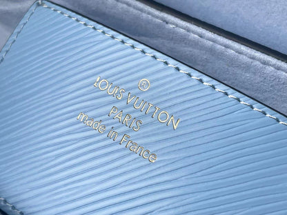 Louis Vuitton LV Twist Like Auth Woman’s Blue Handbags 24cm