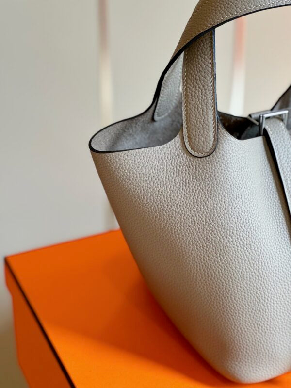 HN 18 Gray togo leather Sliver Hardware