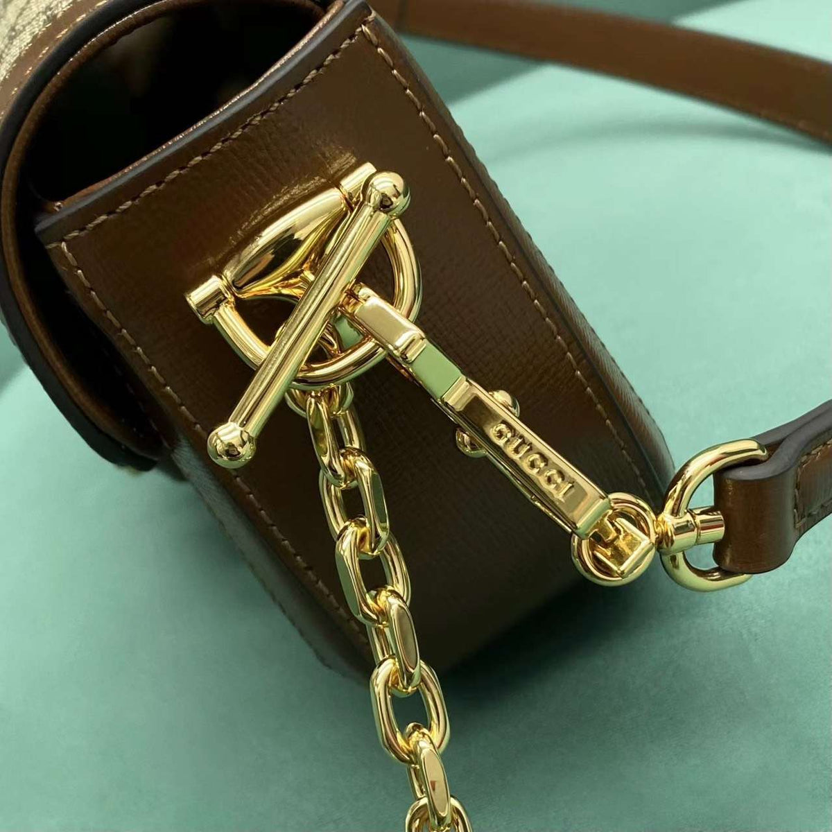 Gucci Horsebit Luxury Handbag with Brand Logo Pattern 23.5cm