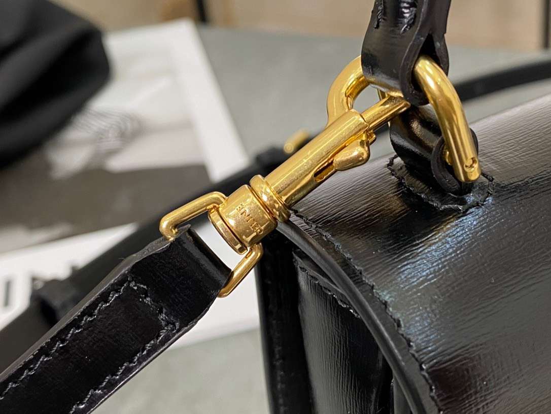 Celine Handle Black Wrinkled Leather 15.5×11.5x5cm