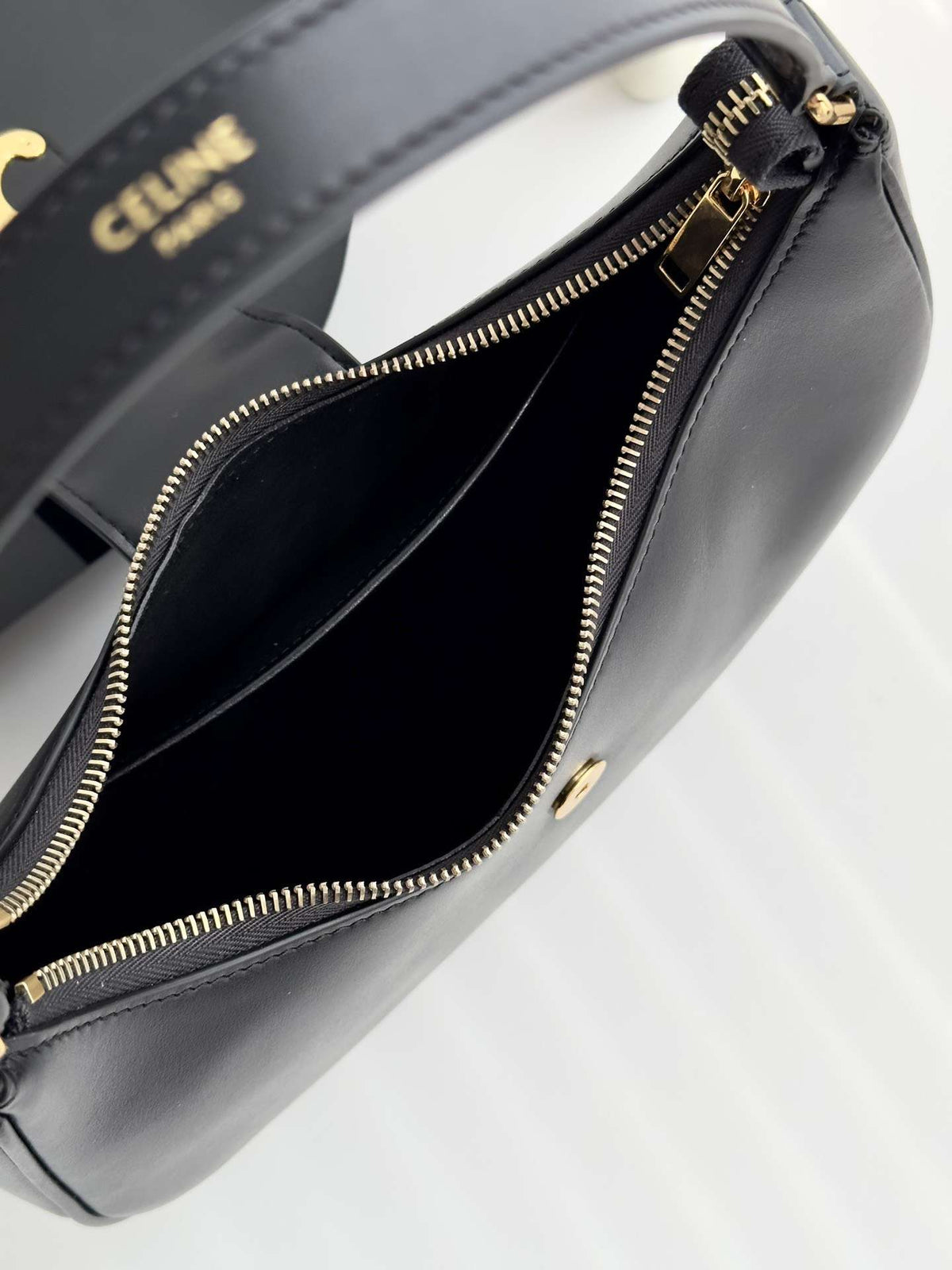 Celine Triomphe Curved Black Matte Leather 23x14x7cm